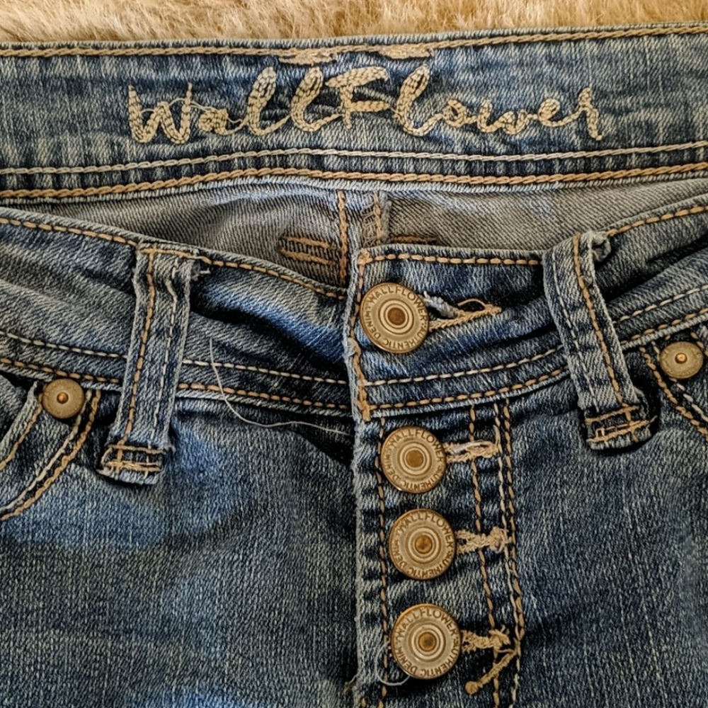 Boot Cut Jeans - Picture 2 of 5